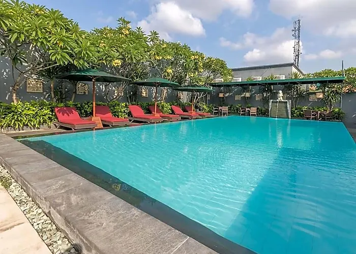 The Banyumas Hotel 4*