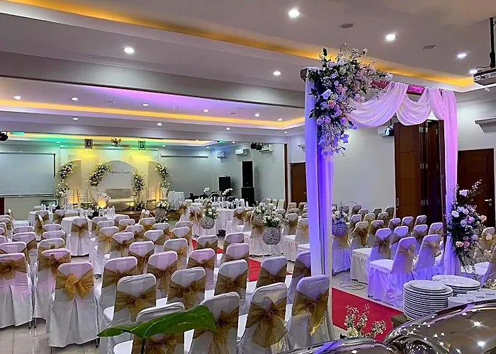 The Banyumas Hotel Dempassar