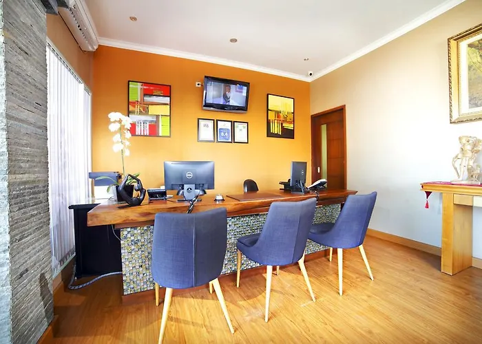 Hotel The Banyumas 4*